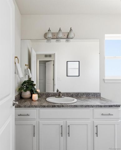 2827 S Fox Street, Englewood, CO 80110