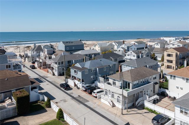 39 Troy Avenue, East Atlantic Beach, NY 11561