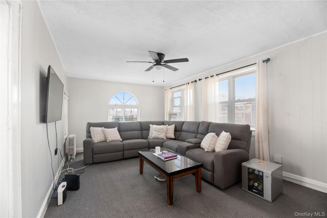 39 Troy Avenue, East Atlantic Beach, NY 11561