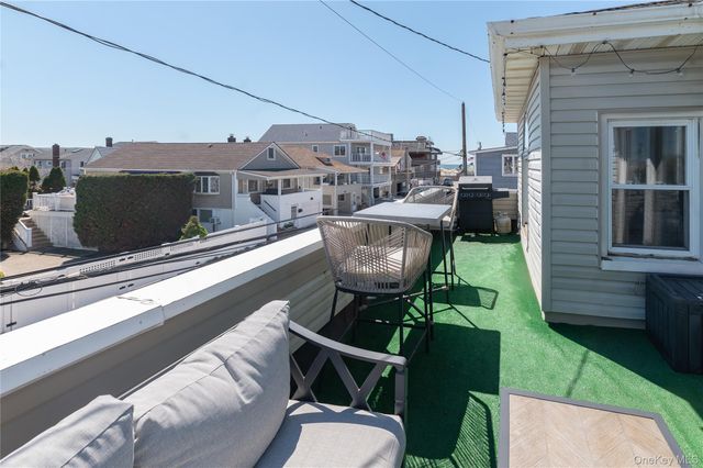 39 Troy Avenue, East Atlantic Beach, NY 11561