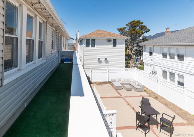 39 Troy Avenue, East Atlantic Beach, NY 11561