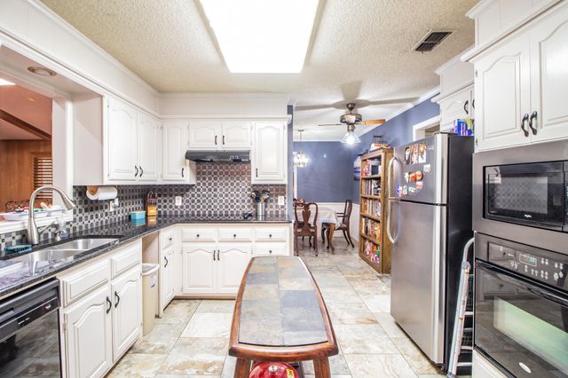 4213 88th Place, Lubbock, TX 79423