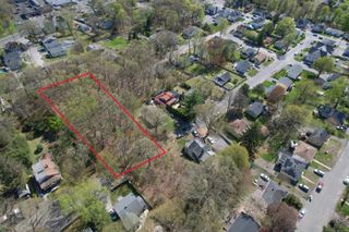 Munson Avenue, Waterbury, CT 06705