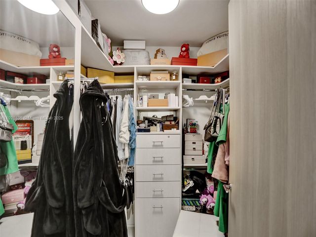 1000 Brickell Plz PH5103, Miami, FL 33131