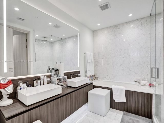 1000 Brickell Plz PH5103, Miami, FL 33131