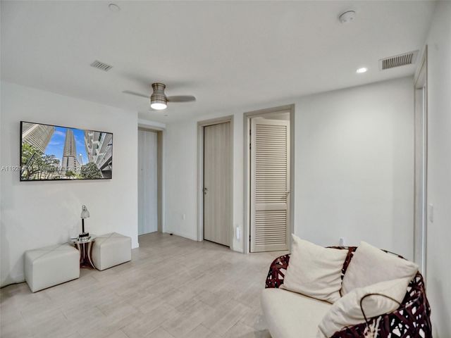 1000 Brickell Plz PH5103, Miami, FL 33131
