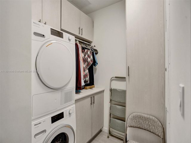 1000 Brickell Plz PH5103, Miami, FL 33131