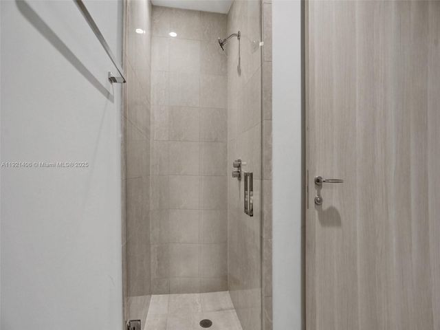 1000 Brickell Plz PH5103, Miami, FL 33131