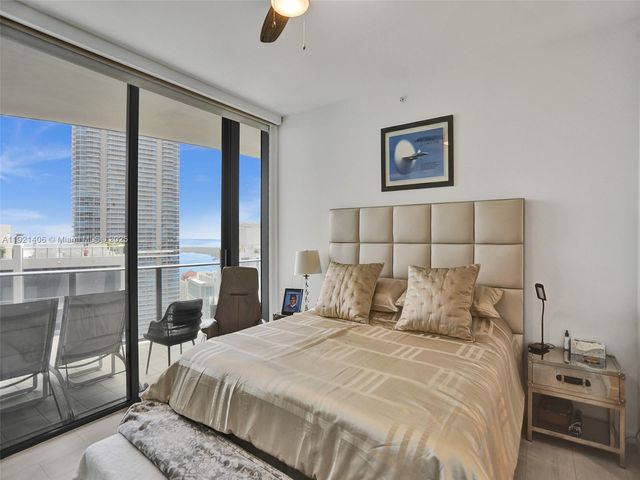 1000 Brickell Plz PH5103, Miami, FL 33131