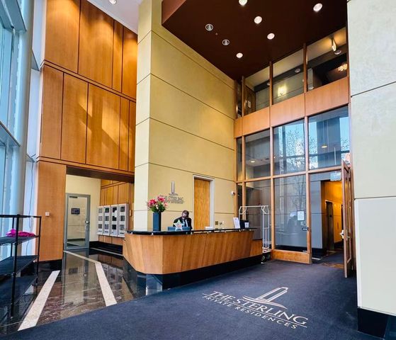 345 N LaSalle Drive 306, Chicago, IL 60654