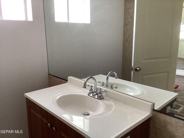 8162 JOSEPHINE Circle, El Paso, TX 79907