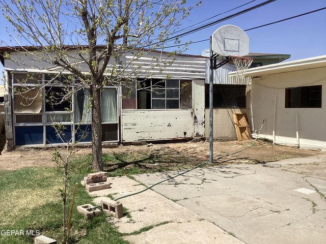 8162 JOSEPHINE Circle, El Paso, TX 79907
