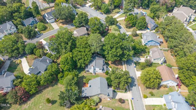 207 Windhover Drive, Chapel Hill, NC 27514