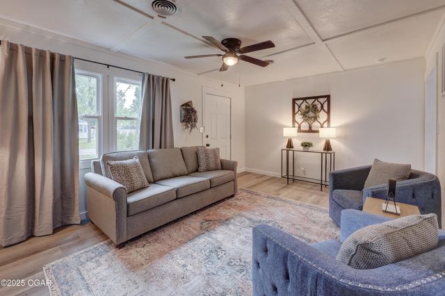 814 New Hampshire Avenue, Joplin, MO 64801