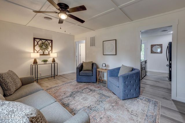 814 New Hampshire Avenue, Joplin, MO 64801