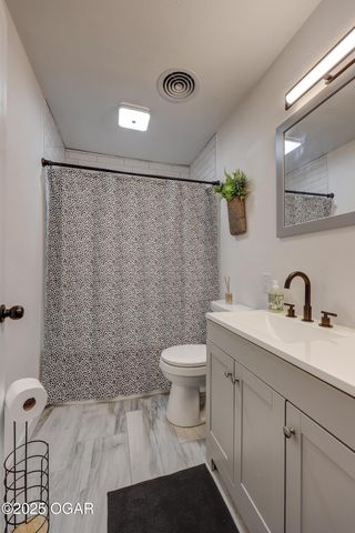 814 New Hampshire Avenue, Joplin, MO 64801