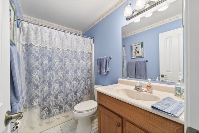 976 Ottoma Dr, Crossville, TN 38555