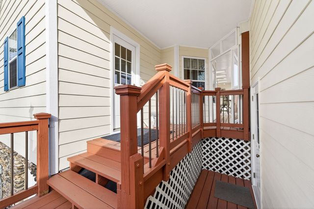 976 Ottoma Dr, Crossville, TN 38555