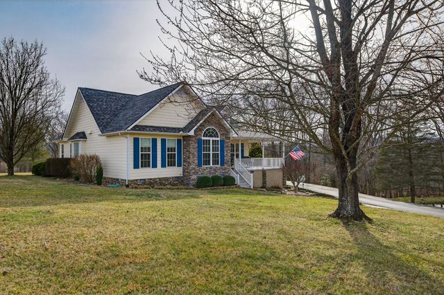 976 Ottoma Dr, Crossville, TN 38555