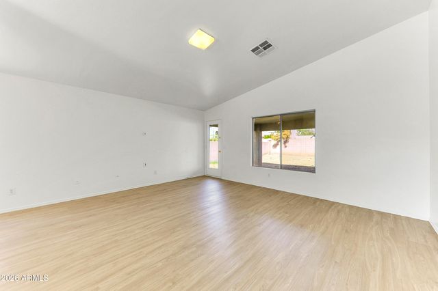 7594 W CITRUS Way, Glendale, AZ 85303