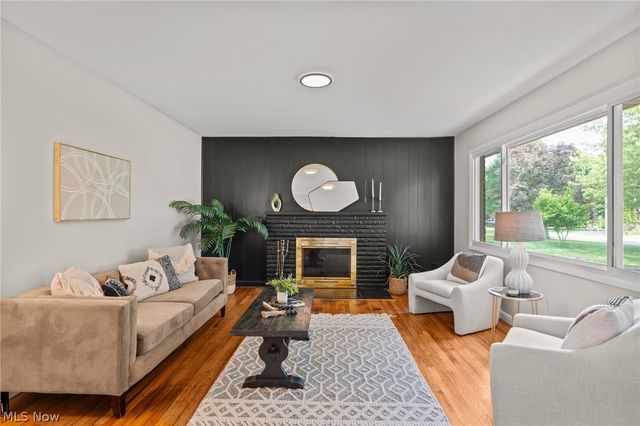 1709 Berna Road, Green, OH 44312