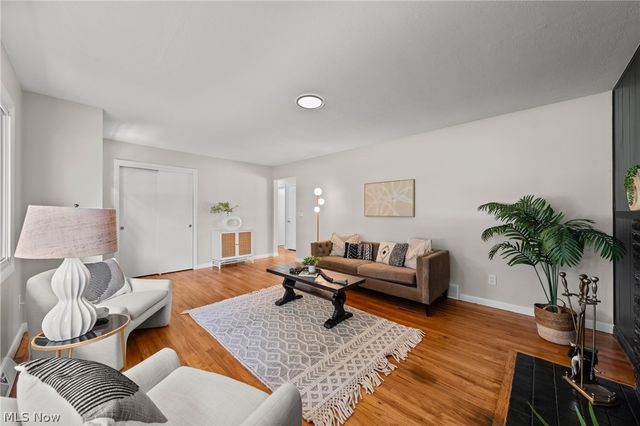 1709 Berna Road, Green, OH 44312