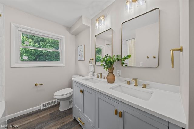 1709 Berna Road, Green, OH 44312