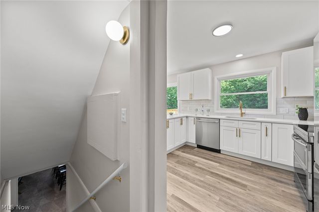 1709 Berna Road, Green, OH 44312