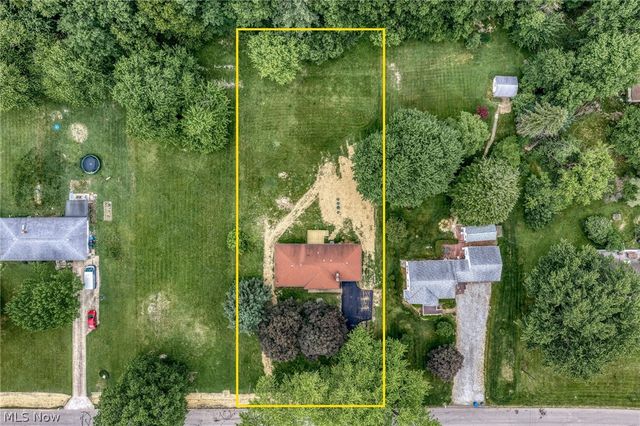 1709 Berna Road, Green, OH 44312