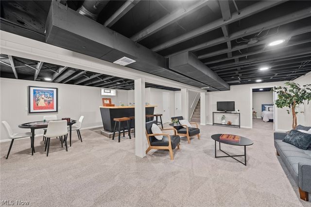 1709 Berna Road, Green, OH 44312