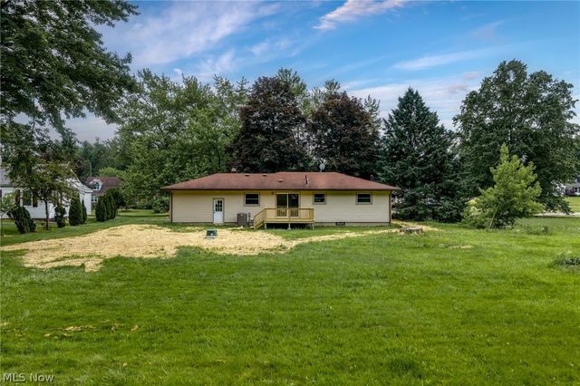 1709 Berna Road, Green, OH 44312