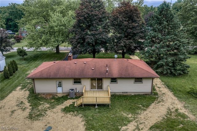 1709 Berna Road, Green, OH 44312