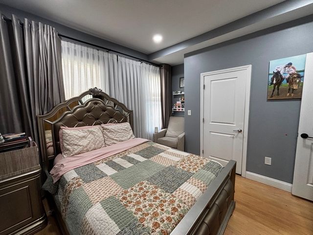 130 Dale St. 1, Dedham, MA 02026