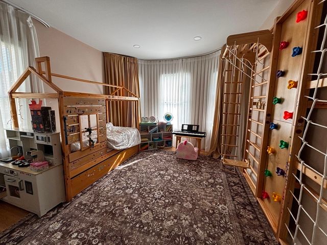 130 Dale St. 1, Dedham, MA 02026