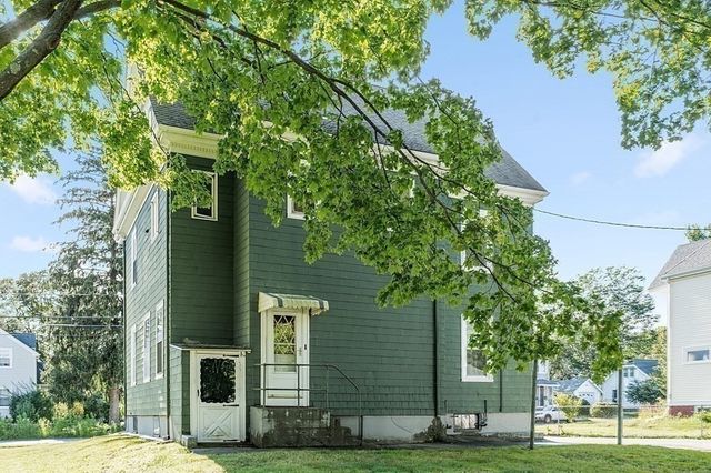 130 Dale St. 1, Dedham, MA 02026
