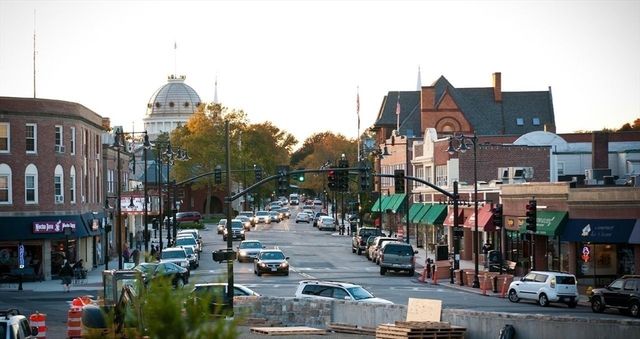130 Dale St. 1, Dedham, MA 02026