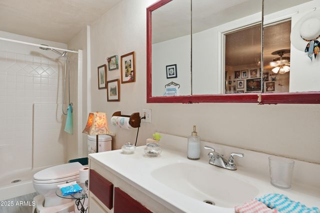 233 E VILLA RITA Drive, Phoenix, AZ 85022