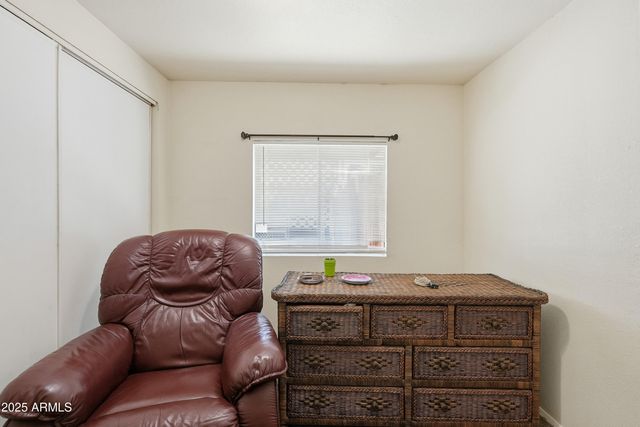 233 E VILLA RITA Drive, Phoenix, AZ 85022