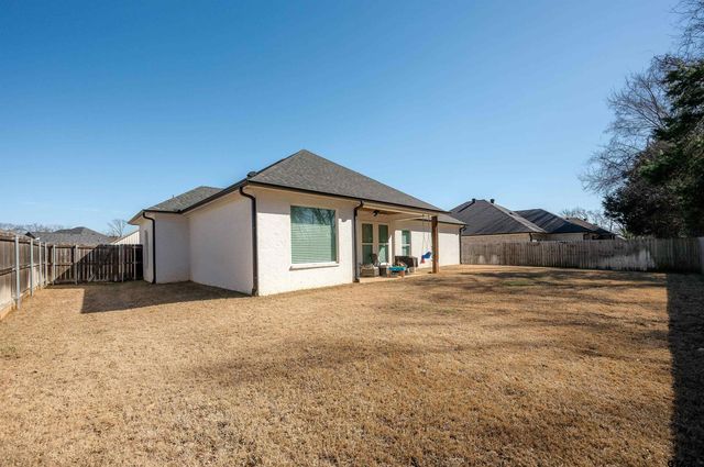2000 Jackie Ray, Whitehouse, TX 75791