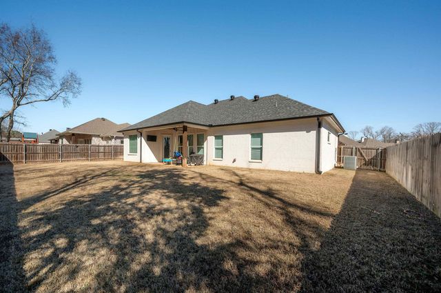 2000 Jackie Ray, Whitehouse, TX 75791