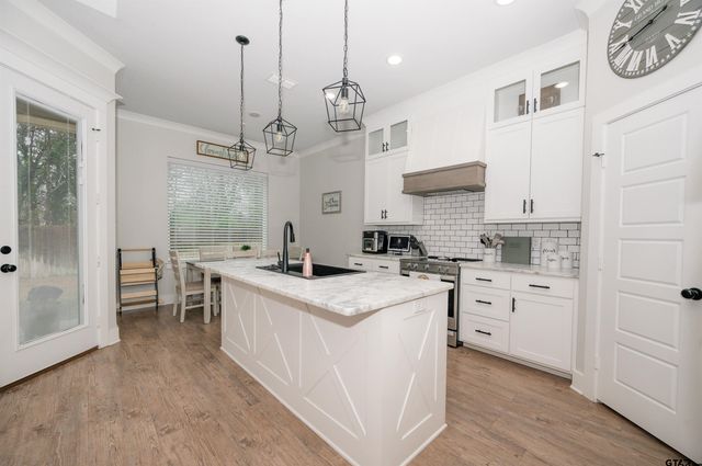 2000 Jackie Ray, Whitehouse, TX 75791