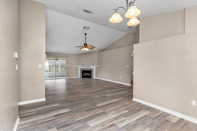 311 Seattle Slew Court, Crestview, FL 32539