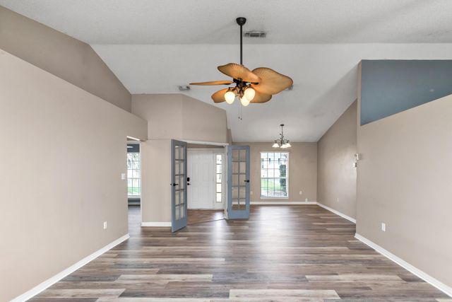 311 Seattle Slew Court, Crestview, FL 32539