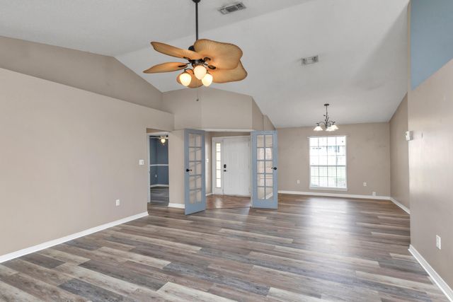 311 Seattle Slew Court, Crestview, FL 32539