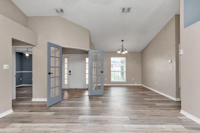 311 Seattle Slew Court, Crestview, FL 32539