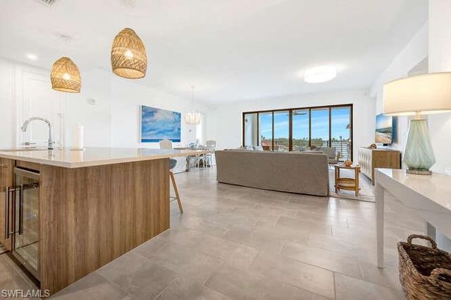 1125 Central AVE 477, Naples, FL 34102