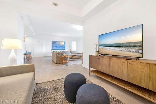 1125 Central AVE 477, Naples, FL 34102