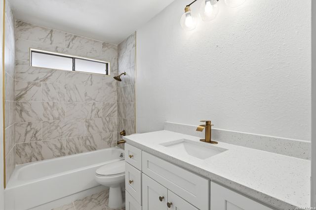 1300 Cyrus McCormick, Schertz, TX 78154