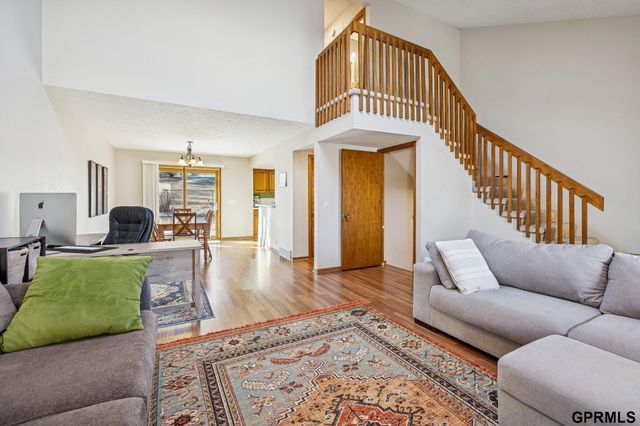 1712 N 121 Street, Omaha, NE 68154