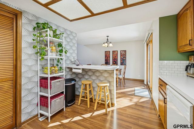 1712 N 121 Street, Omaha, NE 68154